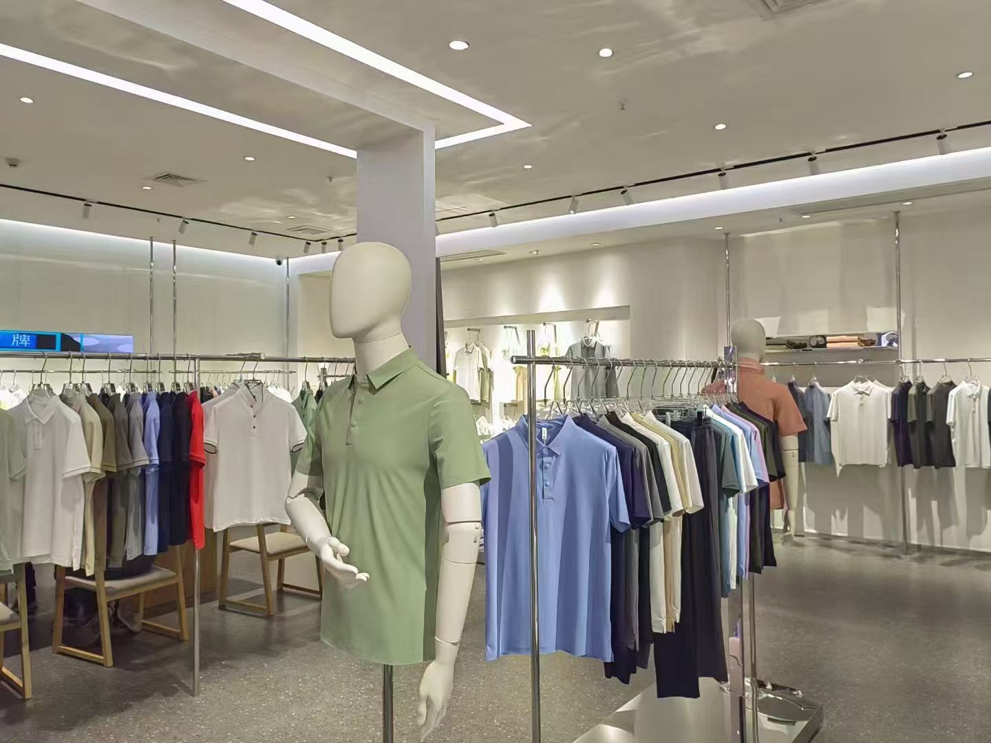 GOWDL design and custom jacket tech pack consultation room